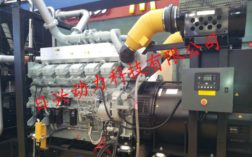 最后端三菱S6R柴油發(fā)動機曲軸頸的軸頸寬度的研磨