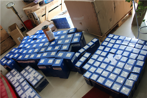 珀金斯柴油發(fā)動(dòng)機(jī)1878042 C92燃油、空氣過(guò)濾器