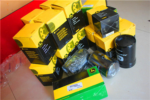 約翰迪爾6059發動機機油冷卻器RE61769機油散熱器強鹿機油濾清器T19044配件